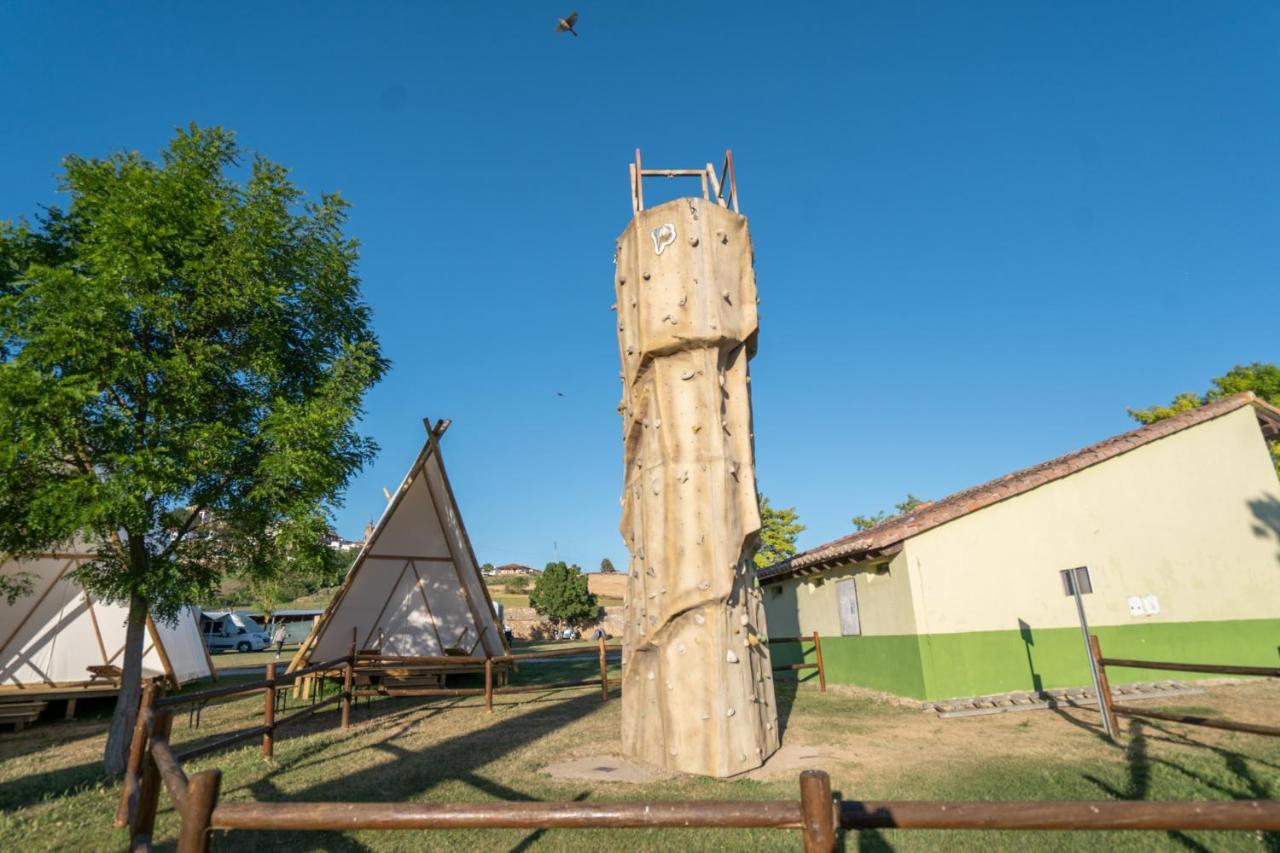 Kampaoh Mendigorria Hotel Екстериор снимка